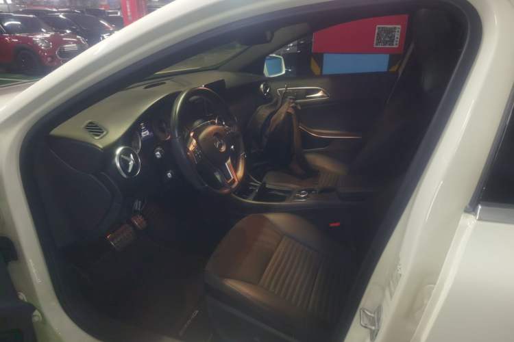 Used Mercedes-Benz A-Class 2015 A 200 Sport Edition Left Front Seat