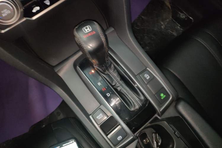 Used Honda Civic 2021 HATCHBACK 220TURBO CVT Trendy Cool Edition