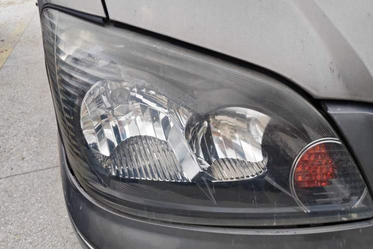 Used FORTHING Lingzhi 2016 M3L 1.6L 7-Seater Standard Model Right Front Headlight