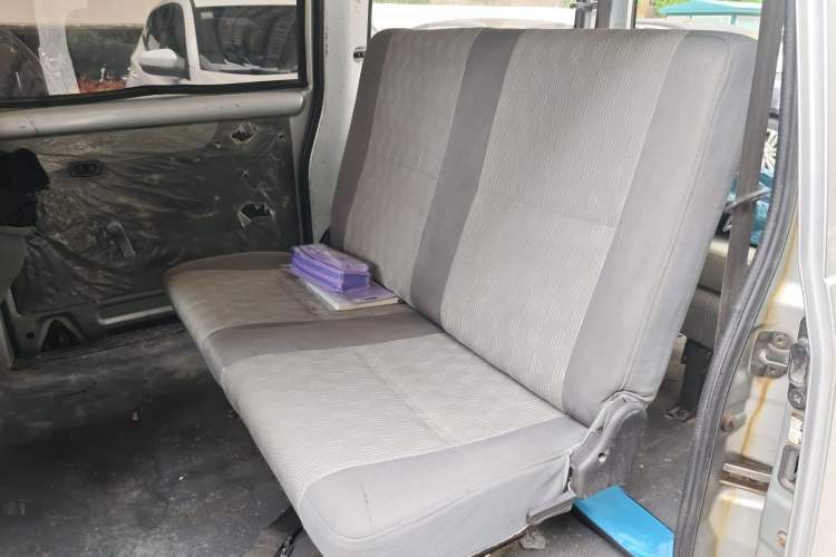 Used Wuling Rongguang 2011 1.2L Base Version Left Rear Seat