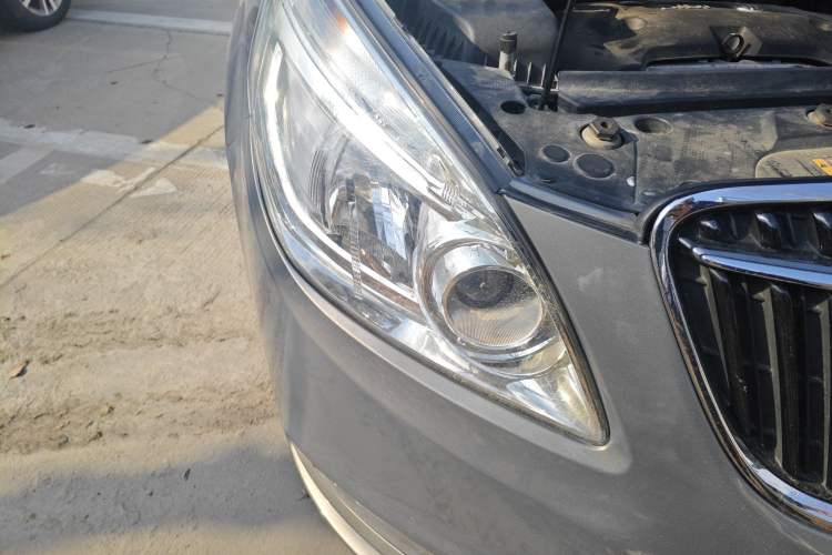 Used Buick GL8 2017 25S Luxury Version China V Standard Right Front Headlight