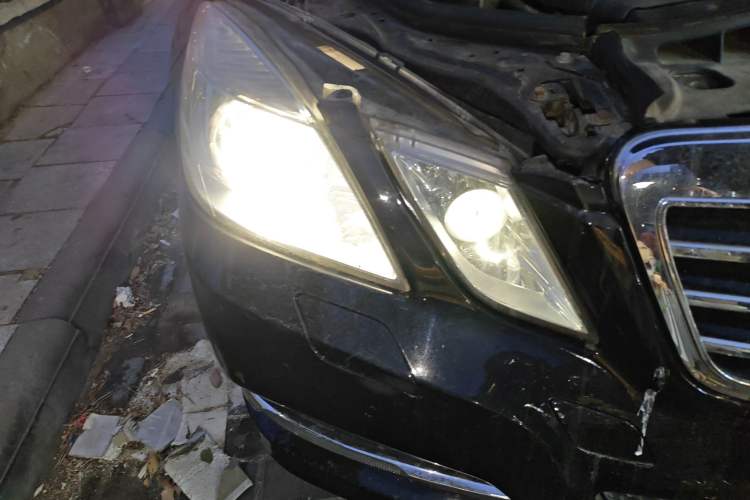 Used Mercedes-Benz E-Class 2010 E 300 L Fashion Model