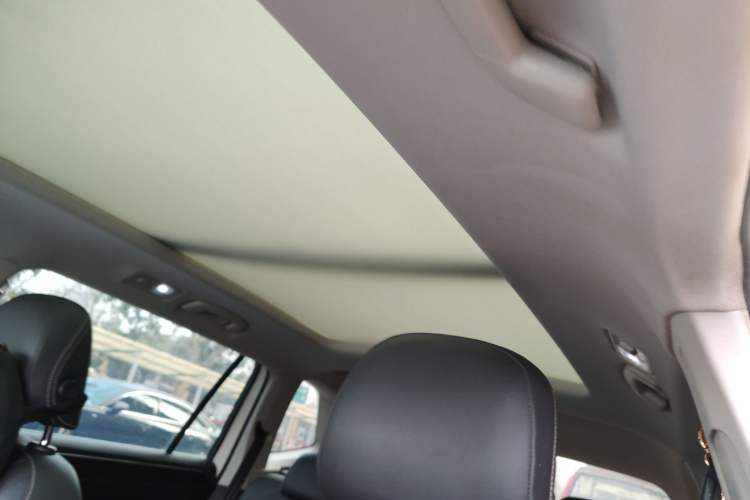 Used Volkswagen Tiguan L 2022 330TSI Automatic Two-Wheel Drive Smart Edition Headliner