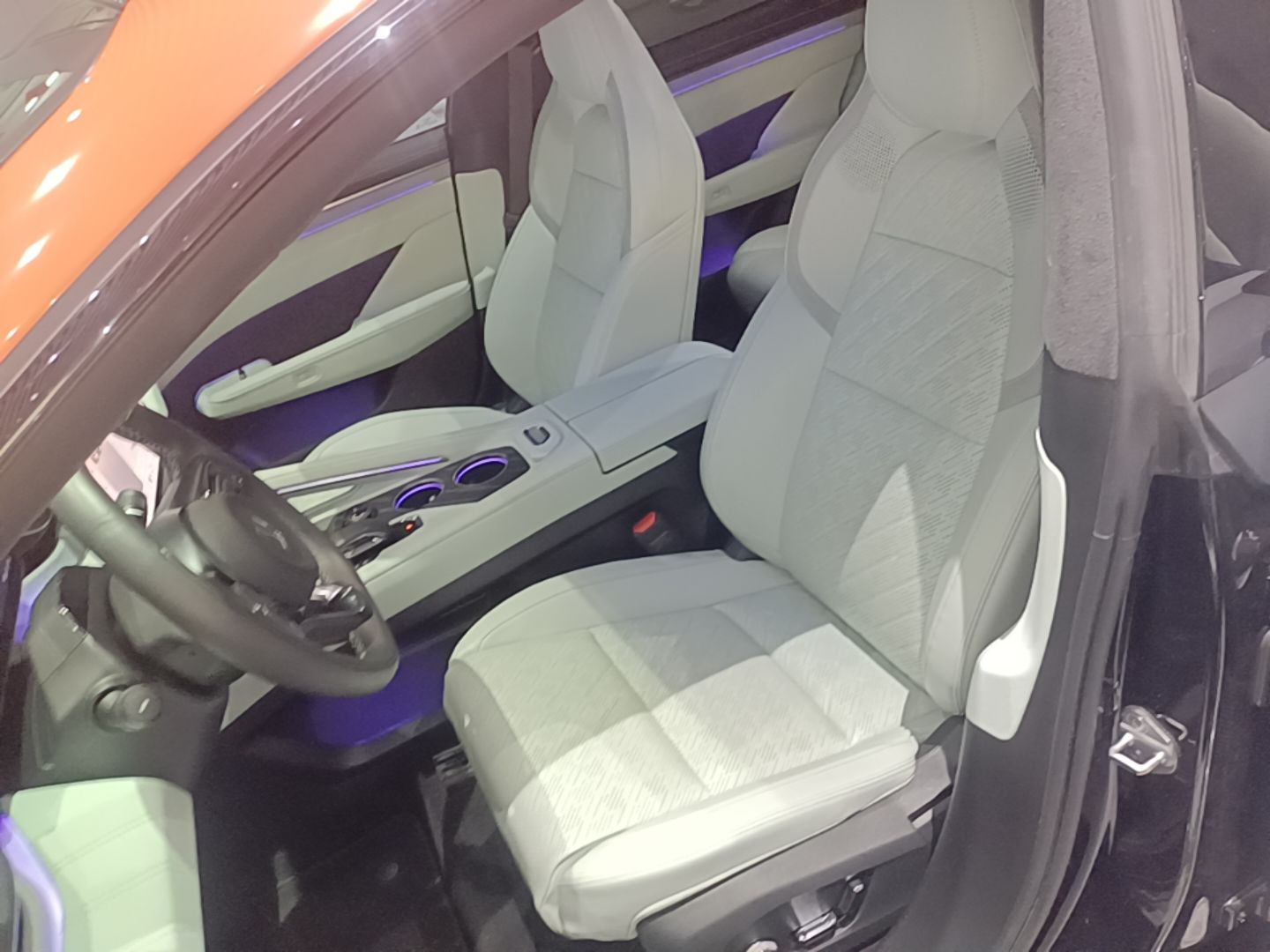 Zeekr 001 2024 YOU Edition 100 kWh All-Wheel Drive — снимка 17