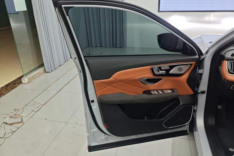 Used JETOUR Shanhai L7 2024 1.5T 120km ULTRA 7-Seater
