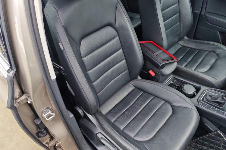 Used Volkswagen Golf Sportsvan 2016 230TSI Automatic Luxury Version