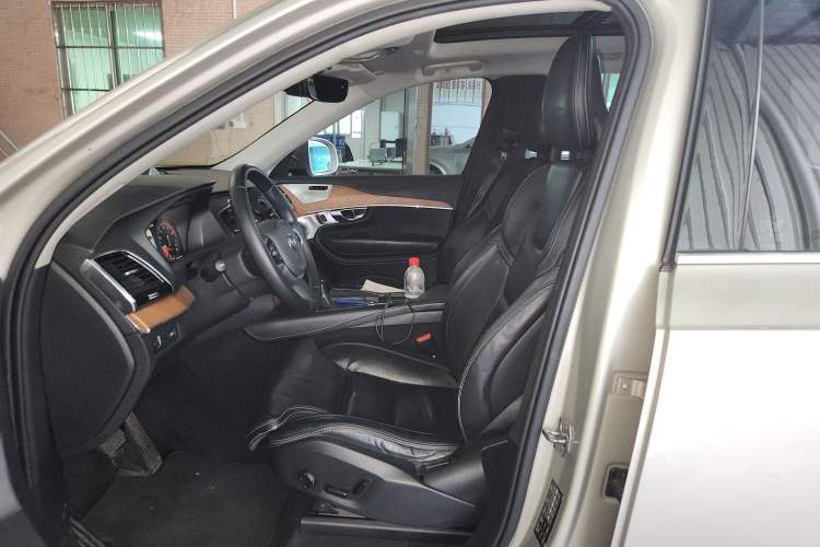 Used Volvo XC90 2018 T6 Prestige 7-Seater
