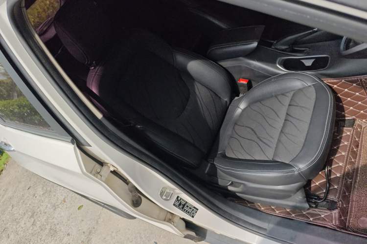 Used Baojun 510 2017 1.5L Manual Fashion Model