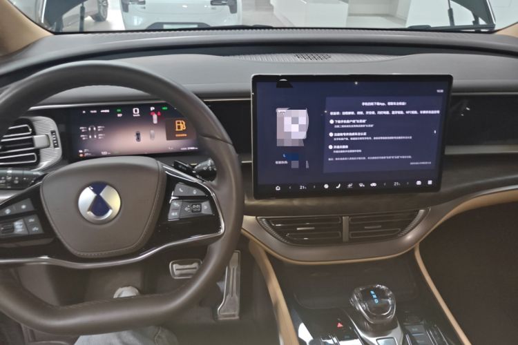 Used Denza D9 2025 DM-i Smart Drive 1020 Four-Wheel Drive Deluxe Model