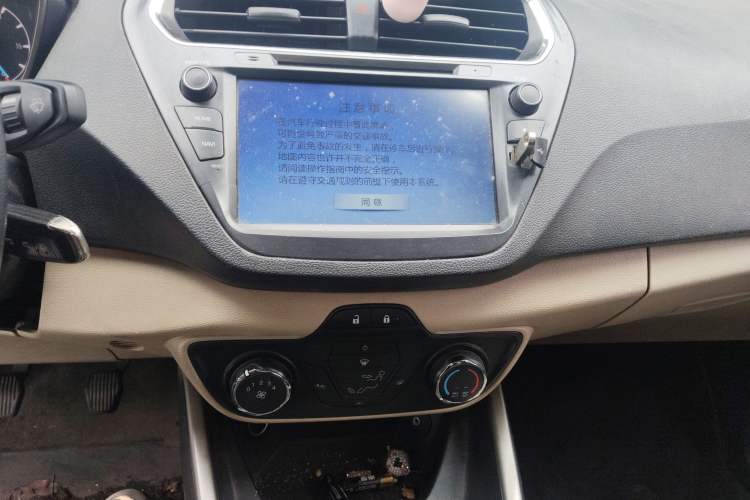 Used Ford Escort 2015 1.5L Manual Comfort Model Audio And AC Panel