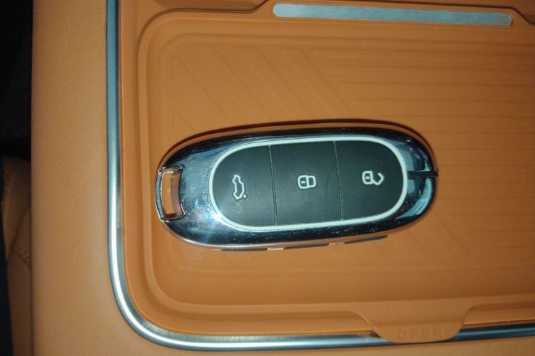 Used Li Auto L8 2023 Max model