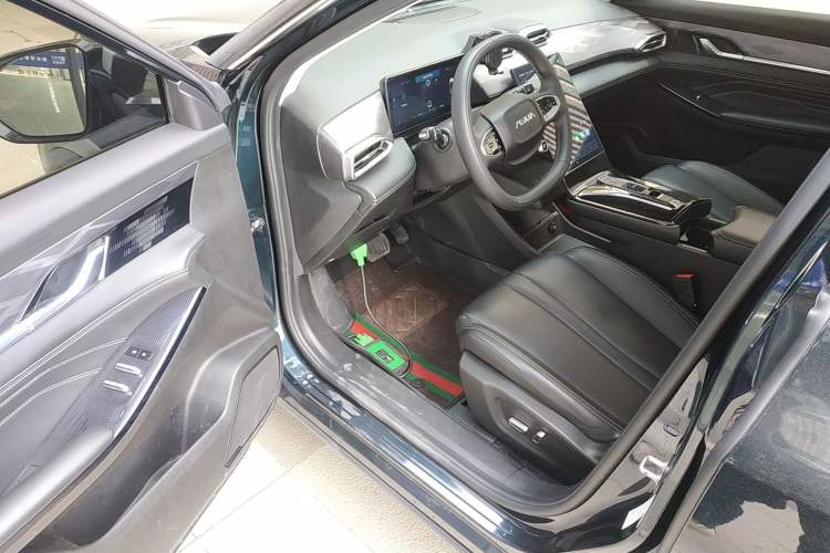 Used Dongfeng Aeolus Mage 2023 DH-i 1.5T Luxury Edition Driver Seat