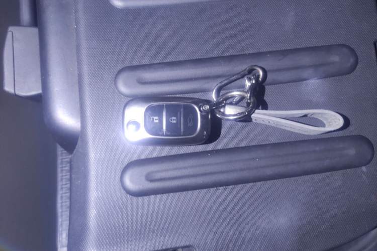 Used smart fortwo 2015 1.0L 52 kW hardtop Dynamic version