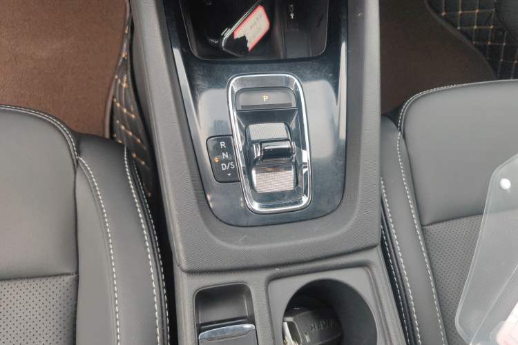 Used Skoda Octavia 2021 PRO TSI280 DSG Luxury Edition Gear Lever