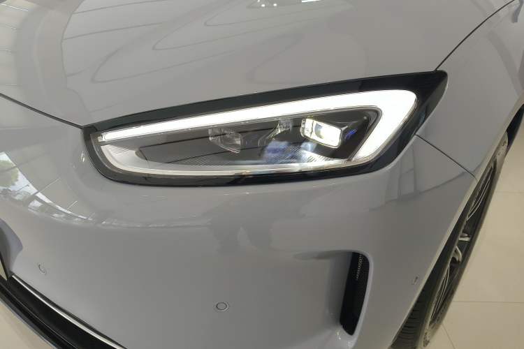 Used Hima AITO M5 2024 Extended-Range Max Rear-Wheel Drive Advanced Intelligent Driving Version
