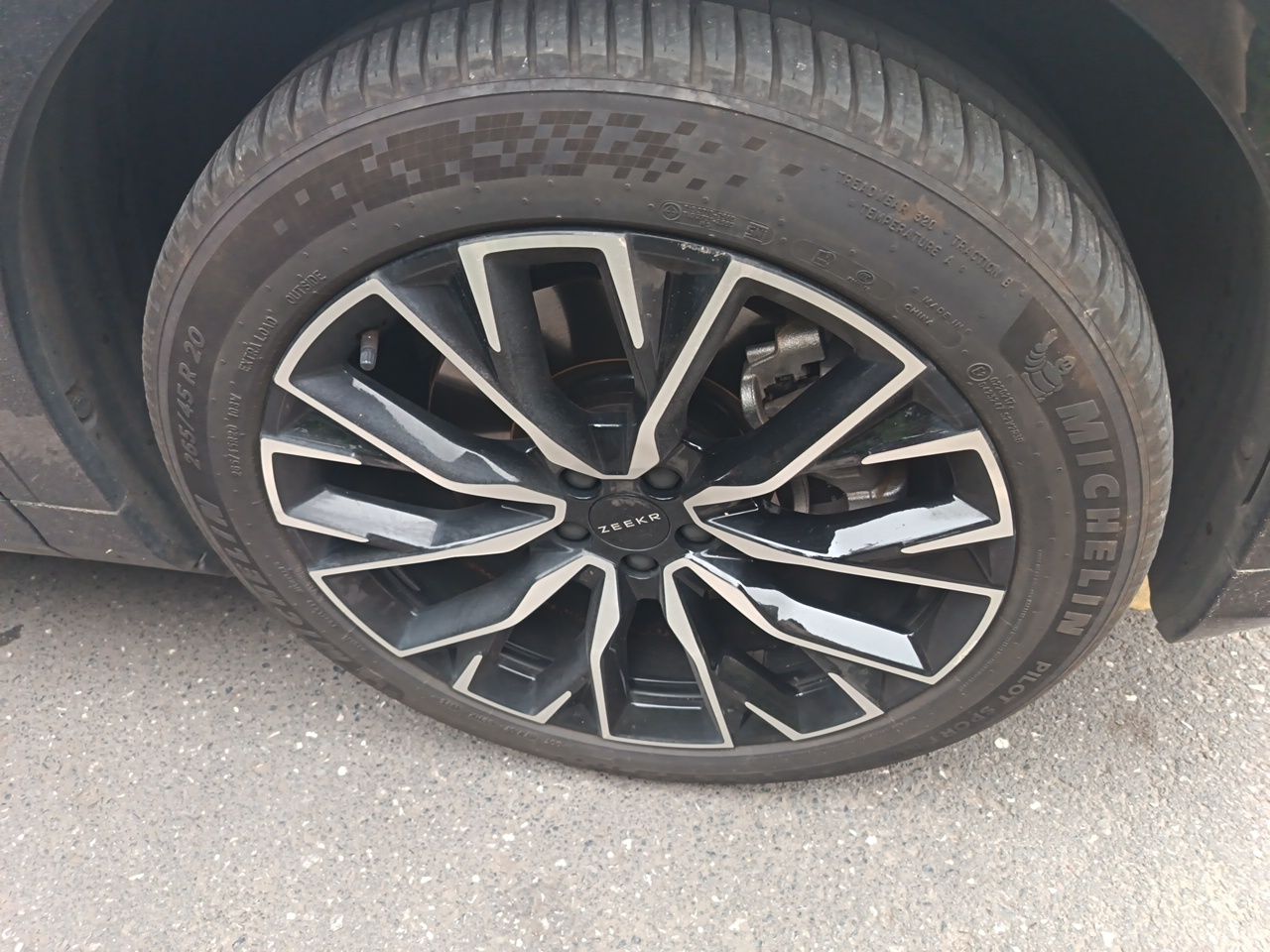 Zeekr 7X 2025 75 kWh Rear-Wheel Drive Intelligent Driving Version — снимка 8