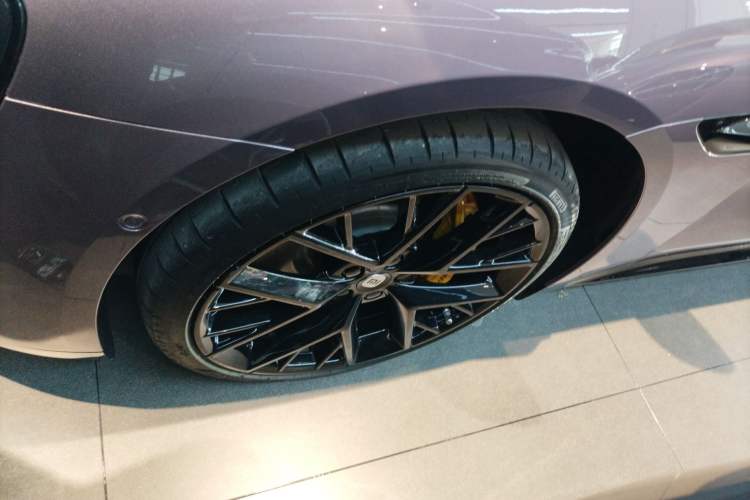 Used Xiaomi Auto SU7 2024 Four-Wheel Drive Ultra-Long Range Advanced Intelligent Driving Max Edition
