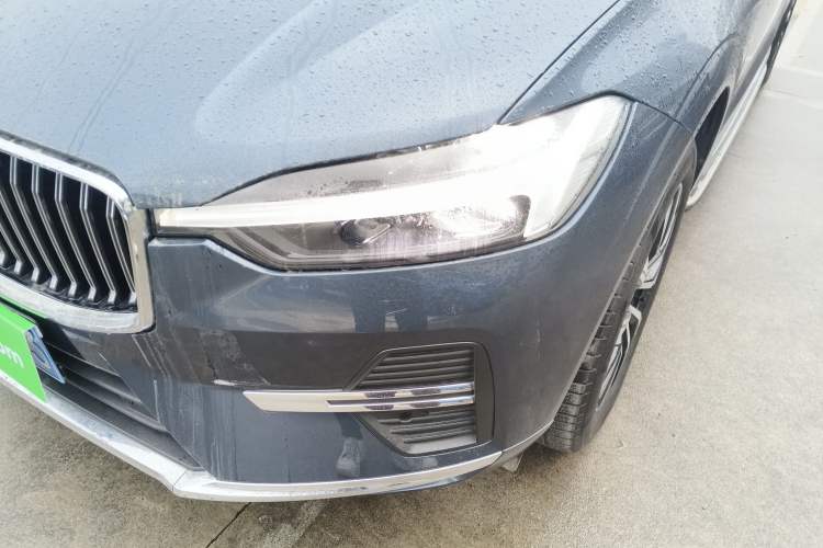 Used Volvo XC60 2023 B5 4x4 Smart Luxury Edition