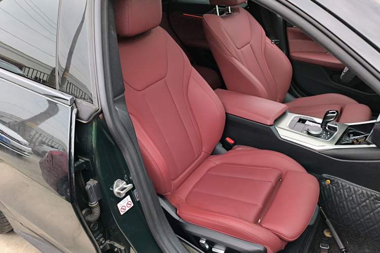 Used BMW 4 Series 2022 425i Gran Coupe M Sport Night Edition Right Front Seat