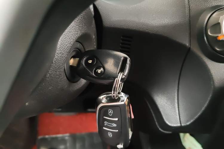 Used Honda Fit 2011 1.3L automatic comfort version Vehicle Key