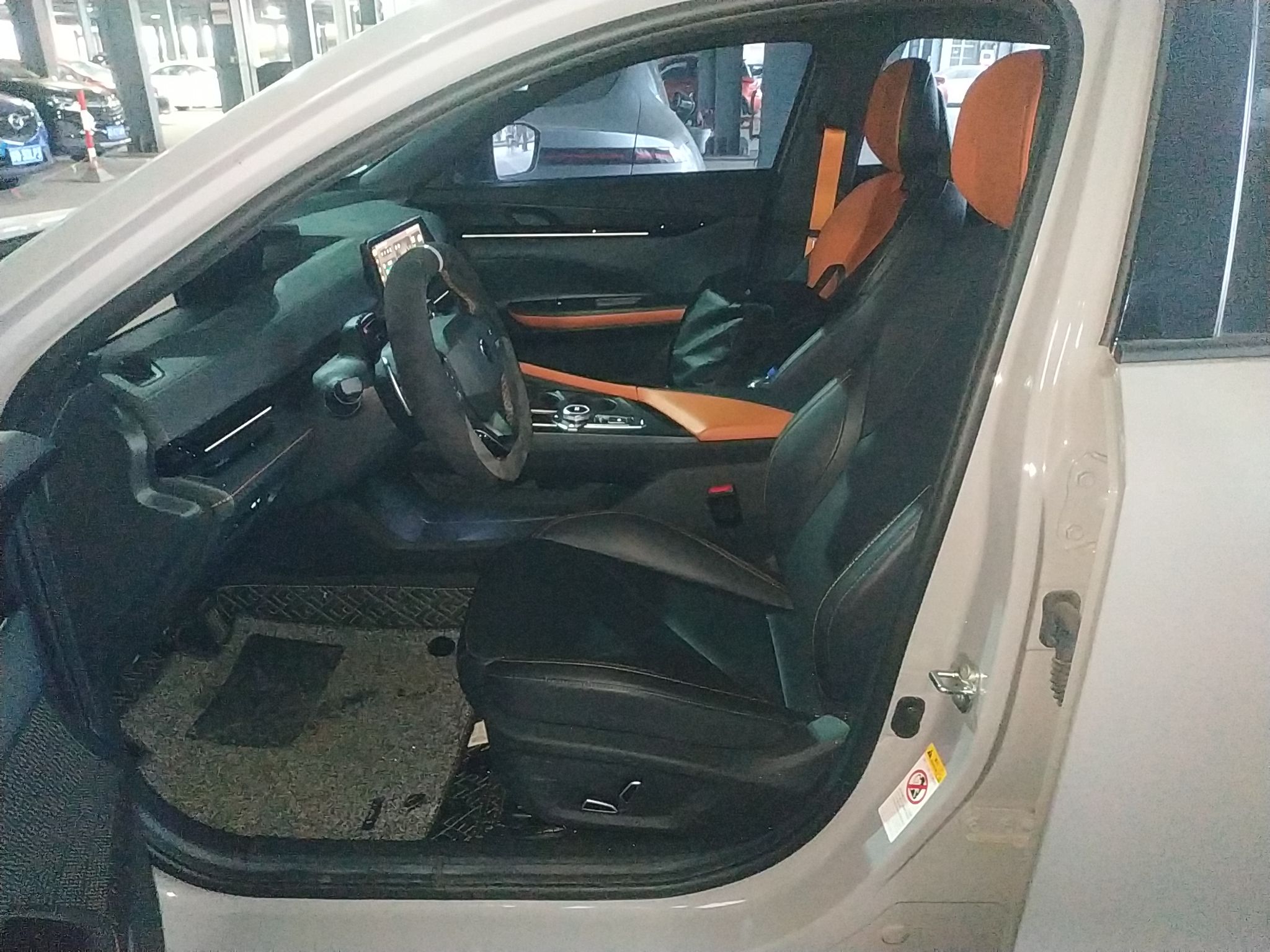 Переднее сиденье в автомобиле