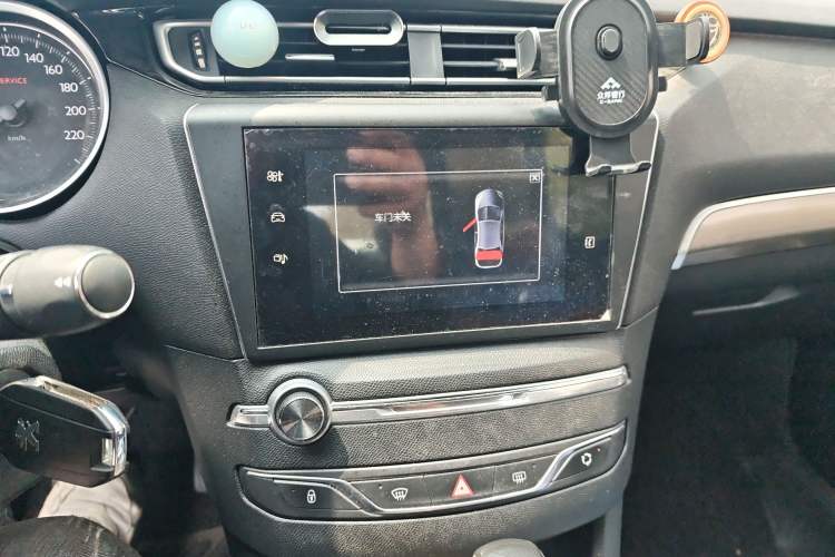 Used Peugeot 408 2015 1.2T Automatic Luxury Edition Audio And AC Panel