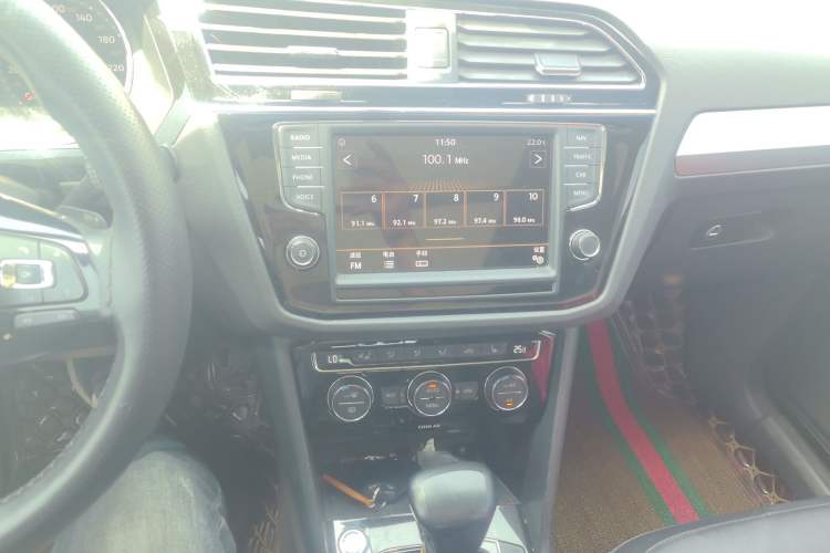 Used Volkswagen Tiguan L 2017 330TSI Automatic Two-Wheel Drive Luxury Edition
