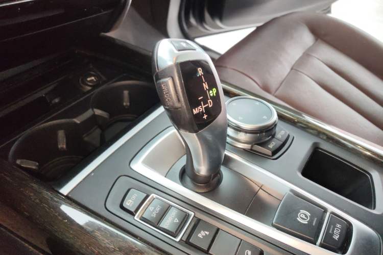 Used BMW X5 2014 xDrive35i Leading Model Gear Lever
