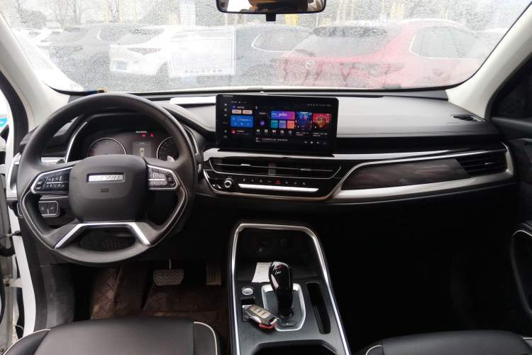 Used Haval H6 2023 National Trend Edition 1.5T Automatic Urban Version Center Console
