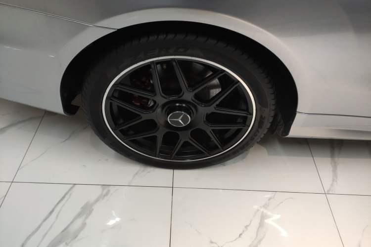 Used Mercedes-Benz E-Class 2016 E 200 Coupe Dynamic Edition Right Rear Wheel Hub