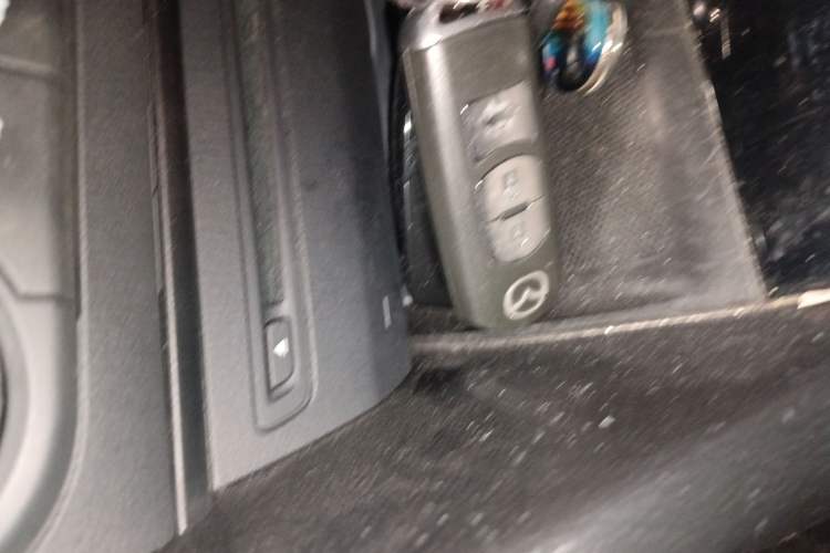 Used Mazda Mazda 3 Axela 2016 Sedan 1.5L Automatic Luxury Model