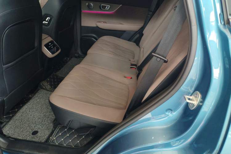 Used Chery Tiggo 8 PLUS C-DM 2025 1.5T 116 km Prestige Version 5 Seats
