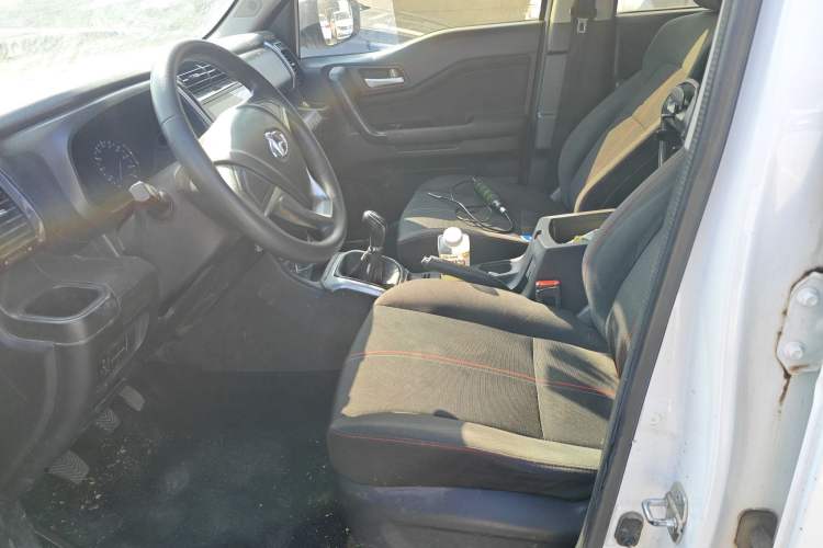 Used CHANGAN OSHAN X70A 2018 1.5L Manual Comfort Model
