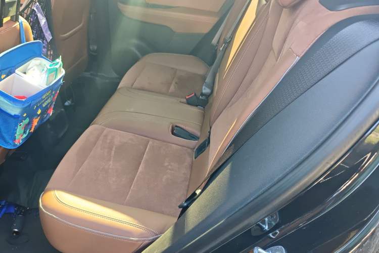 Used Buick Envision 2020 Encore S 652T Two-Wheel Drive Luxury Model