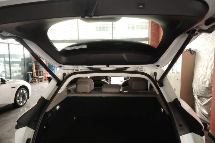 Used Zeekr 7X 2025 75 kWh Rear-Wheel Drive Intelligent Driving Version Trunk