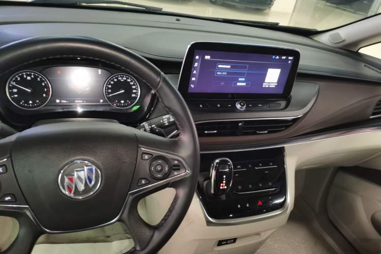 Used Buick GL8 2023 Land Executive Class 652T Luxury Model