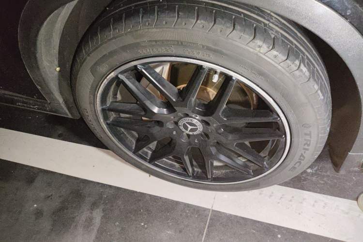 Used Mercedes-Benz GLC 2017 GLC 260 4MATIC Dynamic Edition Right Front Wheel Hub