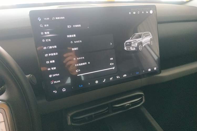 Used Formula Leopard Titanium 3 2025 501KM All-Wheel Drive Intelligent Driving Ultra Version