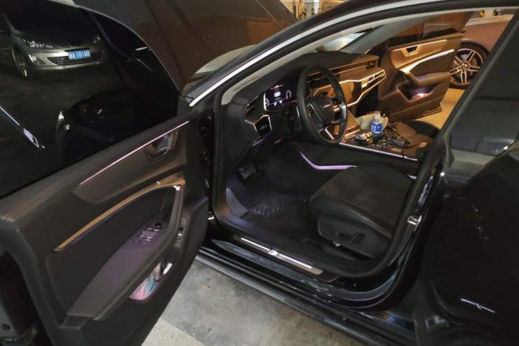 Used Audi A7L 2024 45 TFSI quattro Luxury Edition Driver Seat