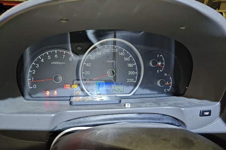 Used Hyundai Celesta 2010 1.6L AT GLS Instrument Cluster
