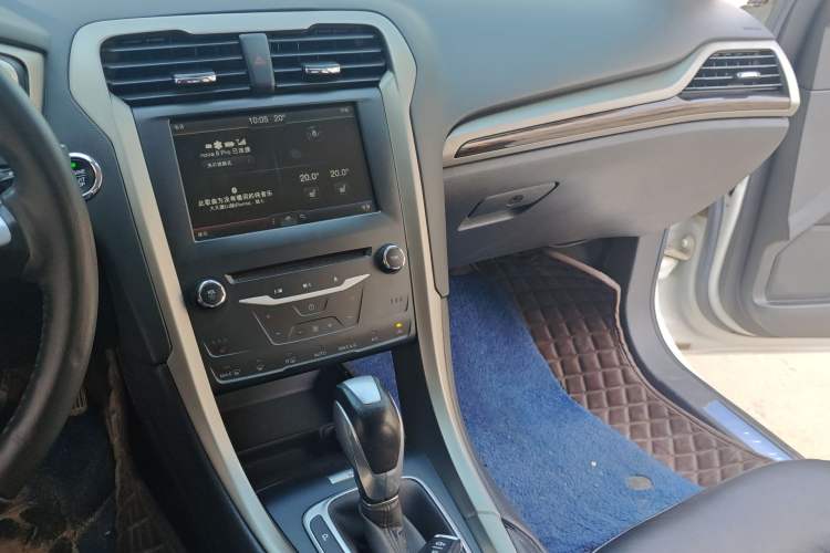 Used Ford Mondeo 2013 2.0L GTDi 200 Luxury Model