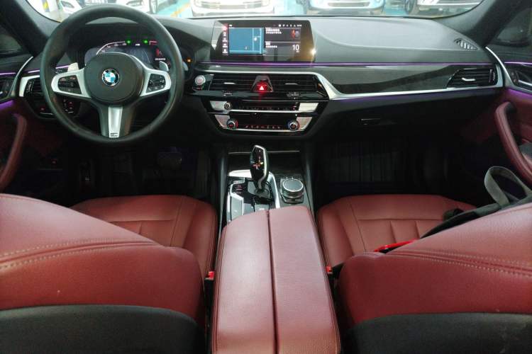 Used BMW 5 Series 2020 530Li Leading Model M Sport Package Center Console