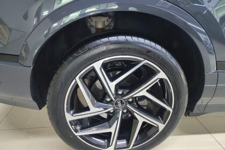 Used Audi Q6L e-tron 2026 First Launch Navigation Edition
