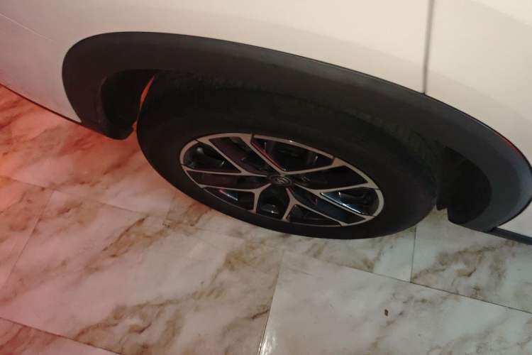 Used CHANGAN CS75 PLUS 2023 2nd Generation 1.5T Automatic Elite Version Right Rear Wheel Hub