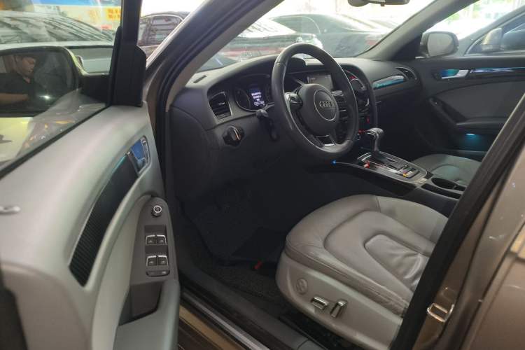 Used Audi A4L 2013 35 TFSI Automatic Comfort Model