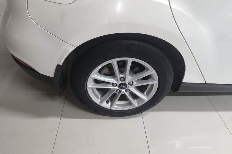 Used Ford Focus 2017 Hatchback 1.6L Automatic Fashion Edition Smart Drive Version