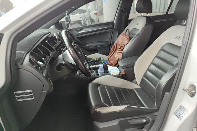 Used Volkswagen Golf 2016 1.4TSI Automatic R-Line