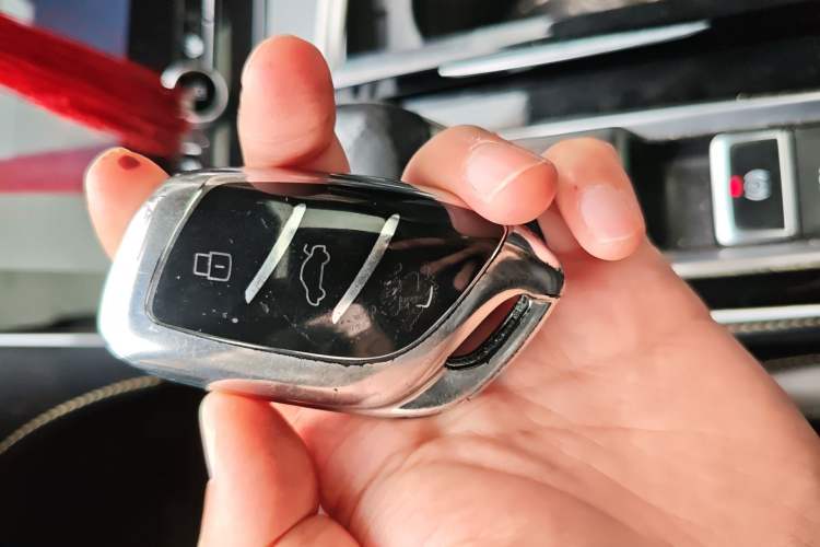 Used Roewe i6 MAX New Energy 2020 1.5T PHEV Cool & Stylish Skyroof Edition Vehicle Key