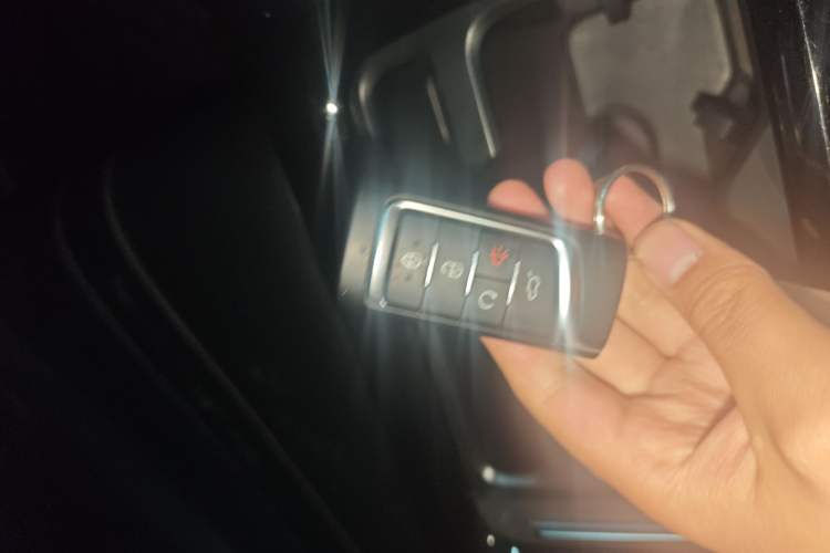 Used GAC Trumpchi M6 2023 PRO 270T DCT Luxury Edition
