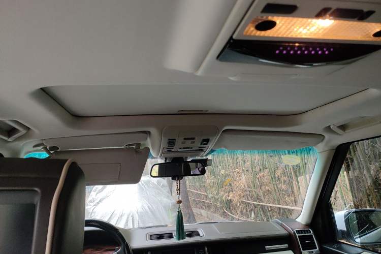 Used Land Rover Range 2012 5.0 NA V8 Headliner